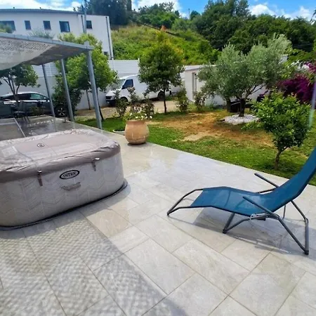 Holiday home Casa Sant Anghjulu With Hot Tub Penta di Casinca