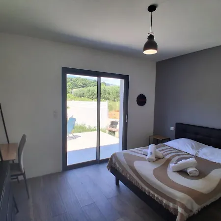 Holiday home Casa Sant Anghjulu With Hot Tub